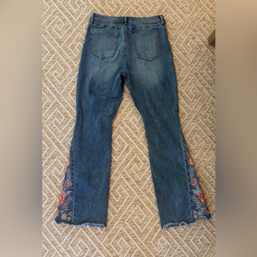 Prosperity Laura Floral Pink Embroidered Bootcut Jean, Size 31 - Picture 4 of 11